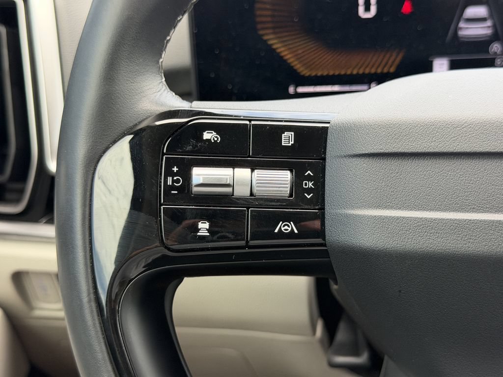 Certified 2026 Kia Sorento S FWD image 33