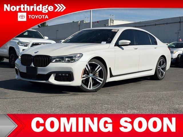Used 2019 BMW 750i w/ Executive Package image 3