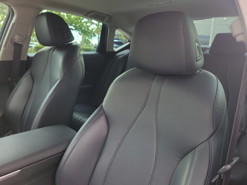Used 2023 Acura TLX FWD image 16
