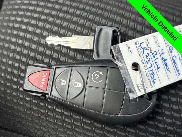 Used 2020 Dodge Grand Caravan SE FWD image 21