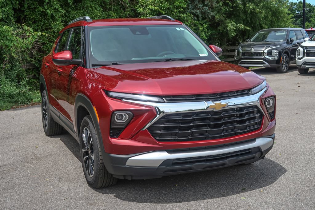 Used 2024 Chevrolet TrailBlazer LT AWD/4WD image 6
