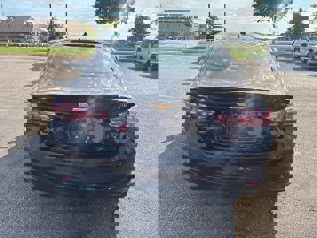 Used 2021 Chevrolet Malibu LT image 5