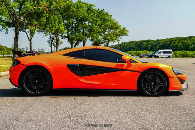 Used 2019 McLaren 570S Spider image 18