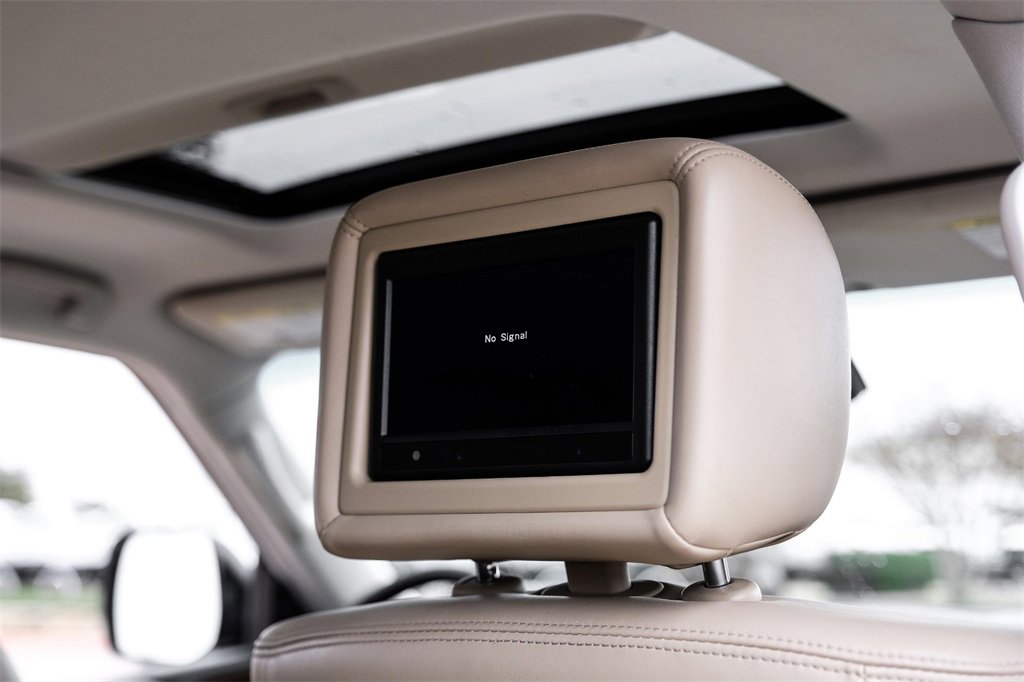 Used 2017 Nissan Armada Platinum w/ Captain Seat Package image 41