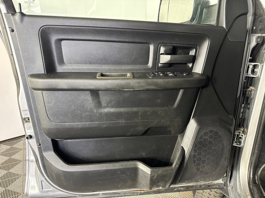Used 2022 RAM 5500 Tradesman w/ Chrome Appearance Group AWD/4WD image 24