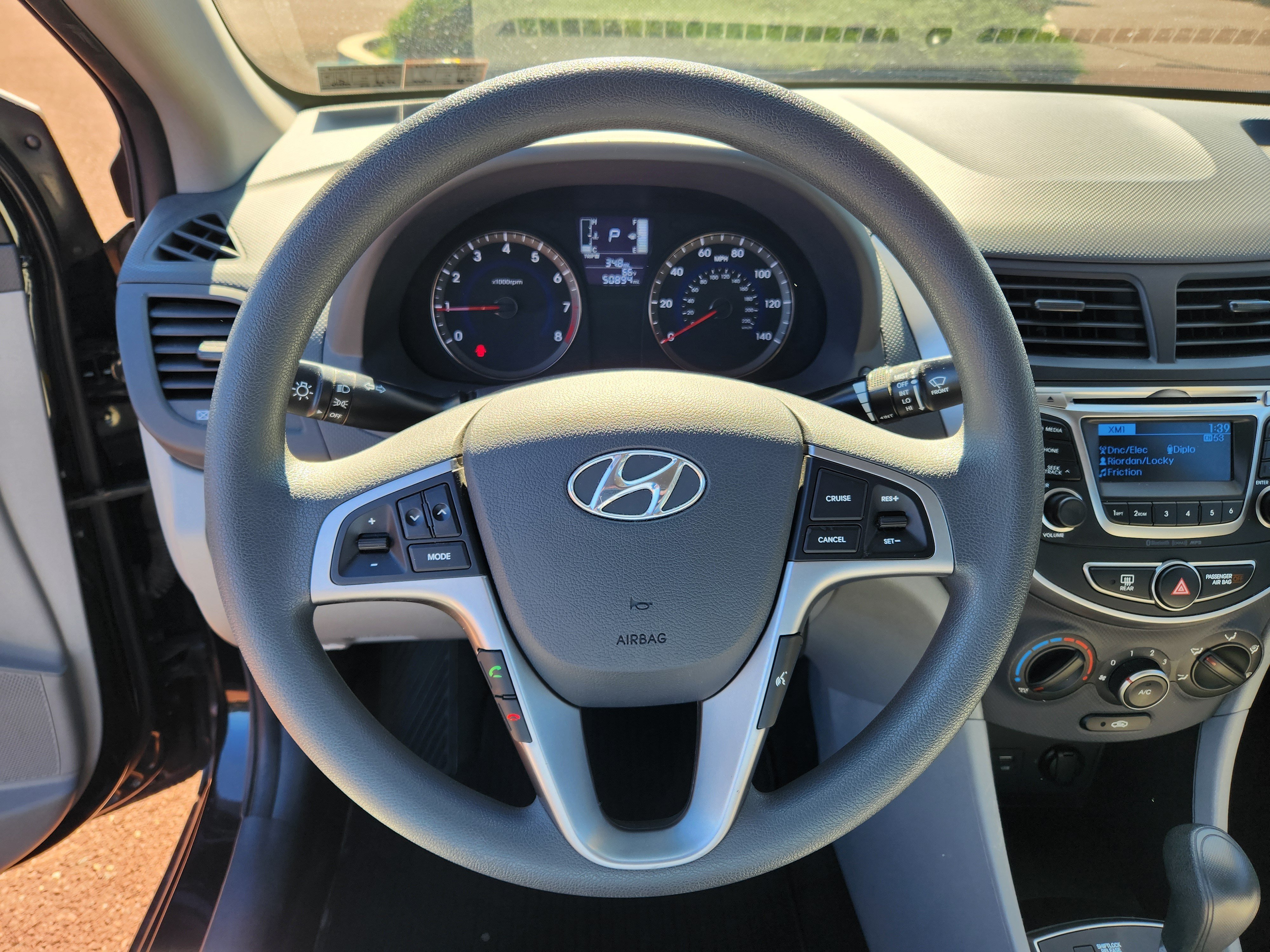 Used 2015 Hyundai Accent GLS w/ Option Group 02 FWD image 18