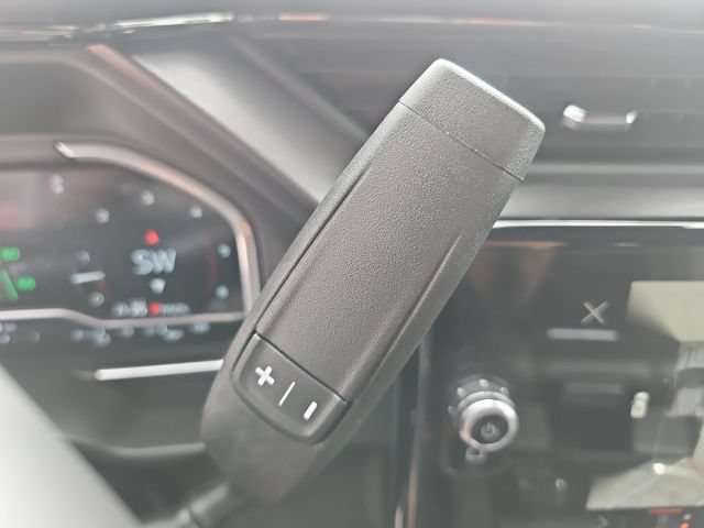 Used 2025 GMC Sierra 2500 AT4 AWD/4WD image 15