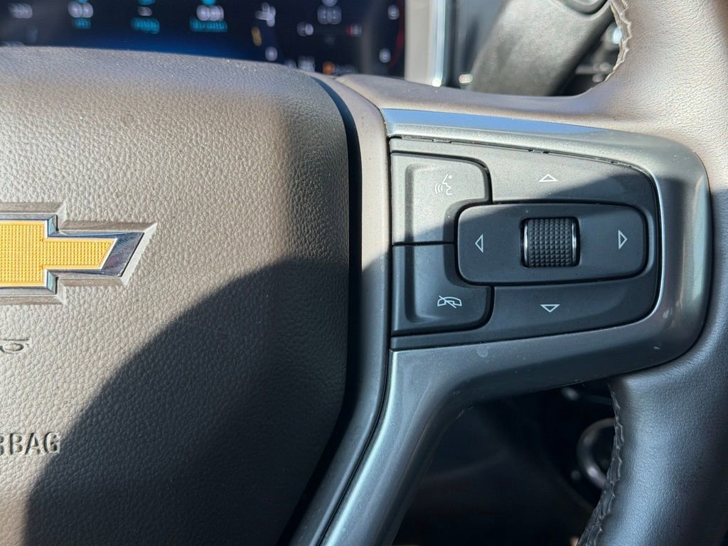Used 2025 Chevrolet Silverado 3500 LTZ w/ LTZ Plus Package image 18