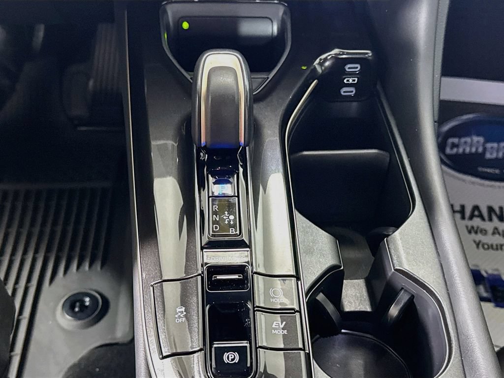 Used 2025 Toyota Crown w/ Advanced Technology Package AWD/4WD image 17