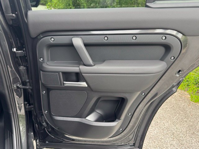 New 2026 Land Rover Defender 110 S AWD/4WD image 15
