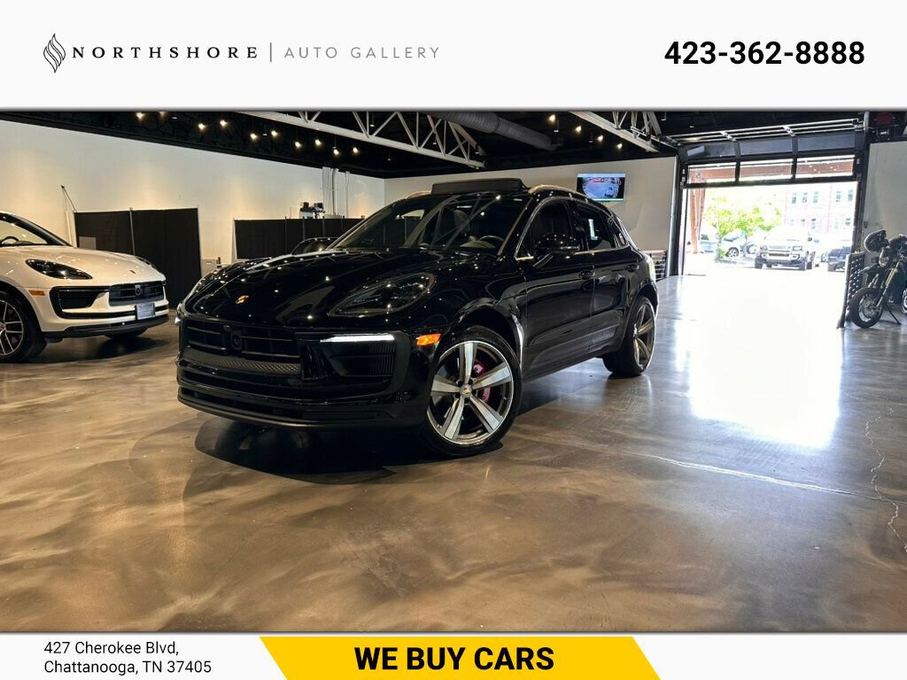 Used 2024 Porsche Macan S AWD/4WD image 1