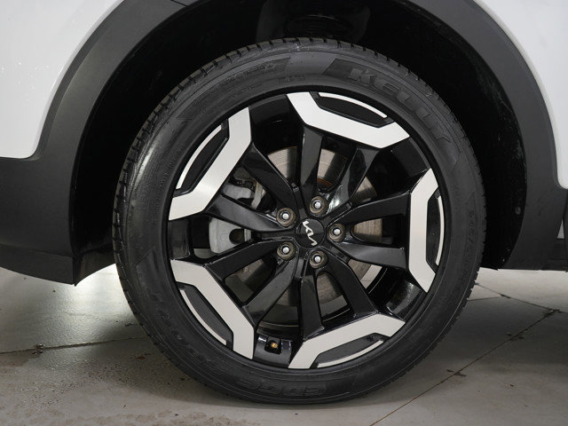 Used 2025 Kia Telluride S image 35