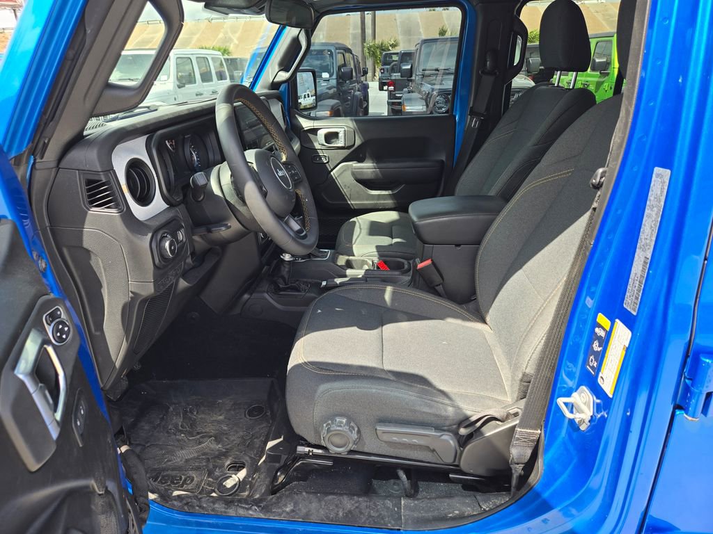 Used 2024 Jeep Wrangler Sport S image 9