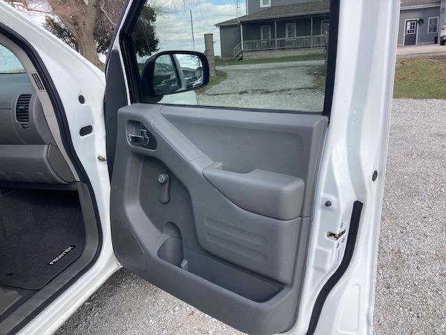 Used 2019 Nissan Frontier S RWD image 34