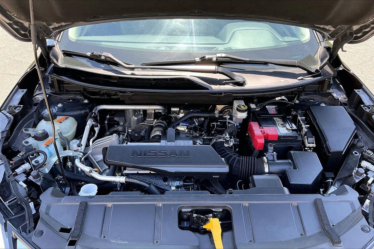 Used 2024 Nissan Rogue S FWD image 37