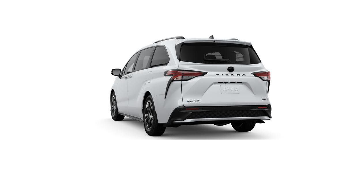 New 2026 Toyota Sienna XSE image 7