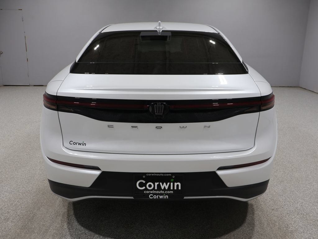 Used 2026 Toyota Crown AWD/4WD image 3