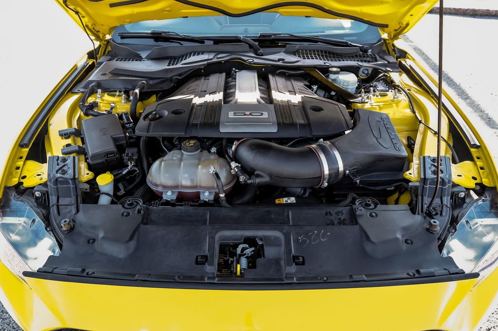 Used 2018 Ford Mustang GT w/ Black Accent Pkg image 33