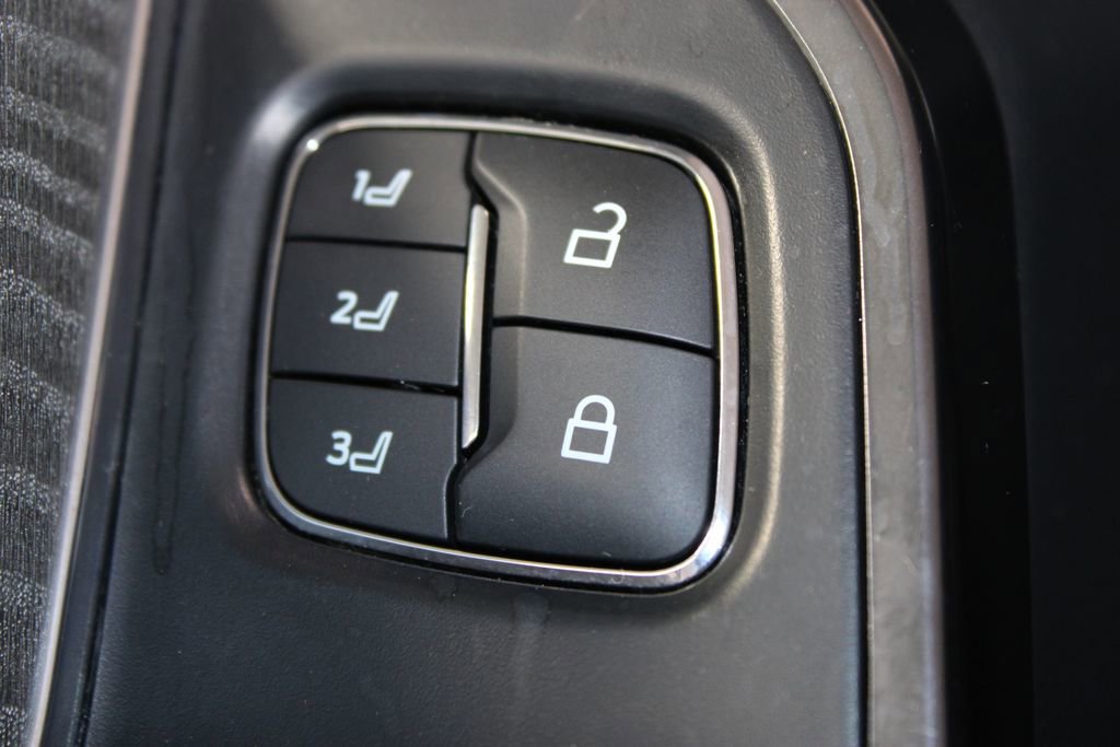 Certified 2022 Ford F150 Platinum w/ Equipment Group 701A High image 37