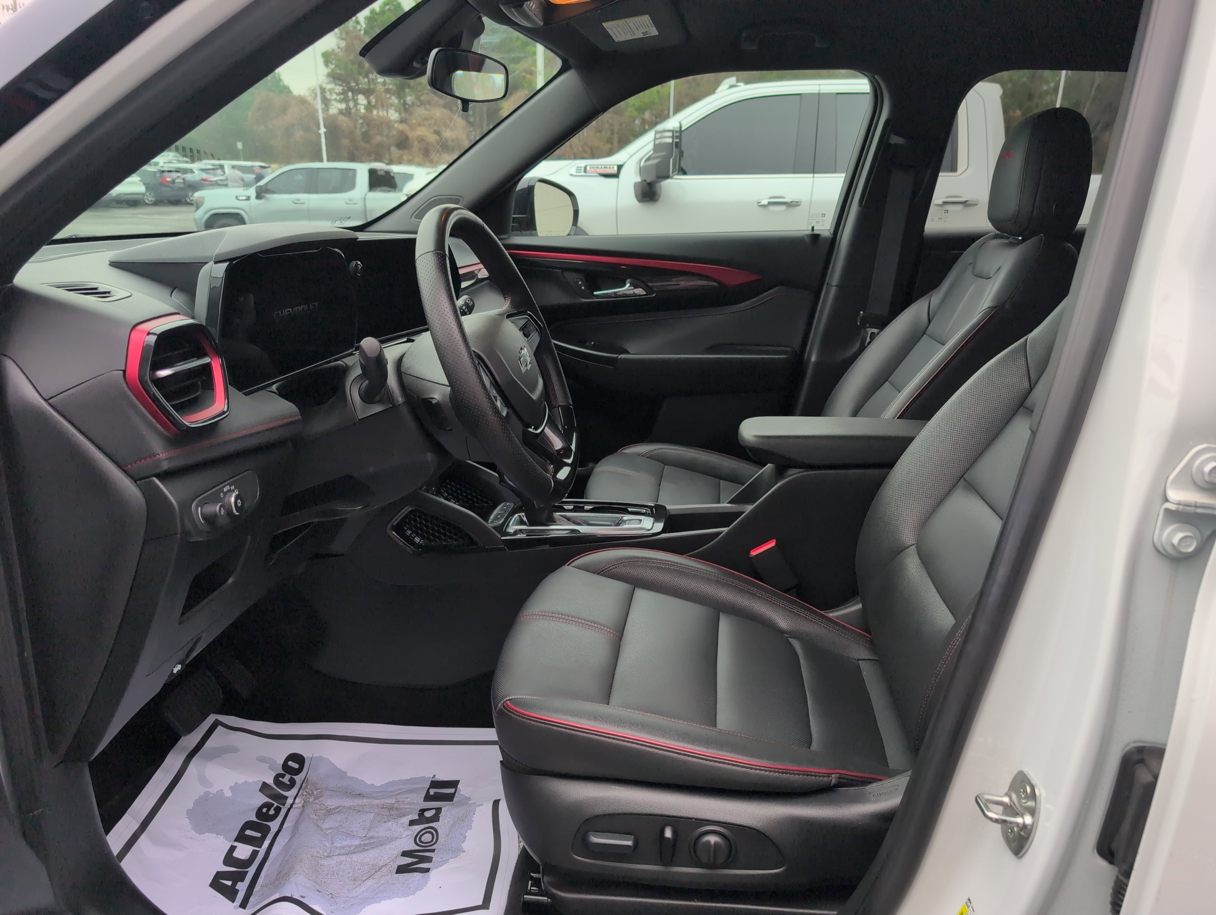 Used 2024 Chevrolet TrailBlazer RS image 13