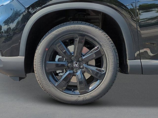 New 2025 Honda Pilot Black Edition image 8