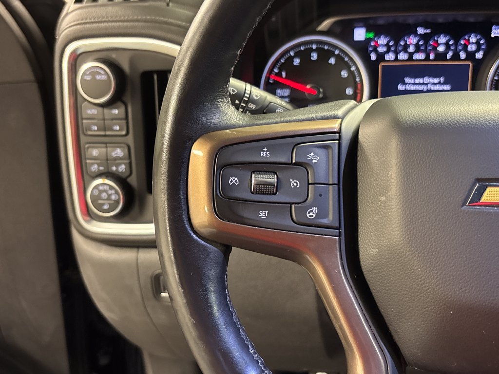Used 2021 Chevrolet Silverado 1500 High Country w/ Technology Package AWD/4WD image 33
