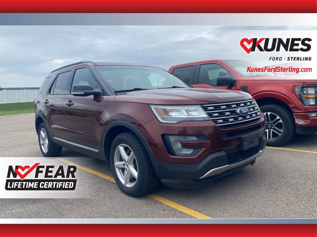 Used 2016 Ford Explorer XLT w/ Equipment Group 202A AWD/4WD image 1
