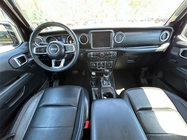 Used 2023 Jeep Wrangler Sahara image 13