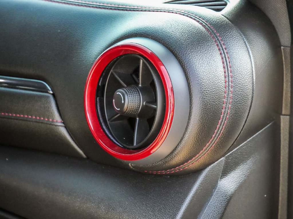 Used 2020 Chevrolet Blazer RS FWD image 18