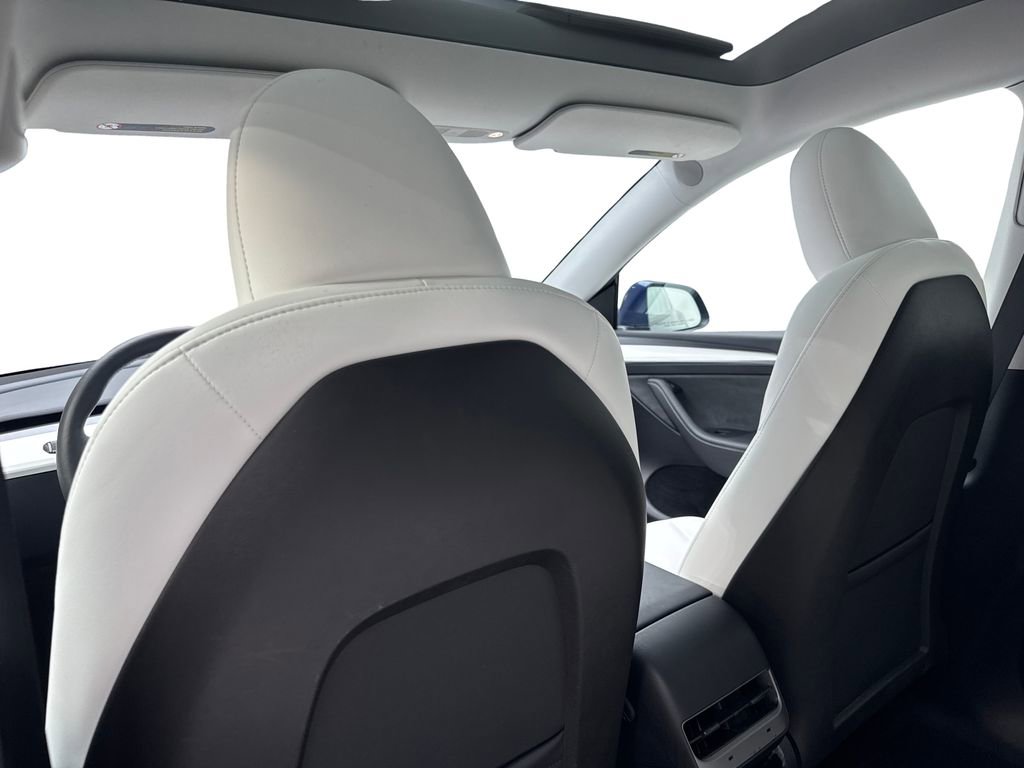 Used 2024 Tesla Model Y Long Range image 35