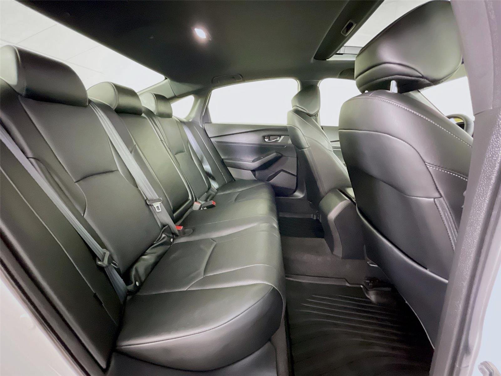 Used 2023 Honda Accord Sport image 29