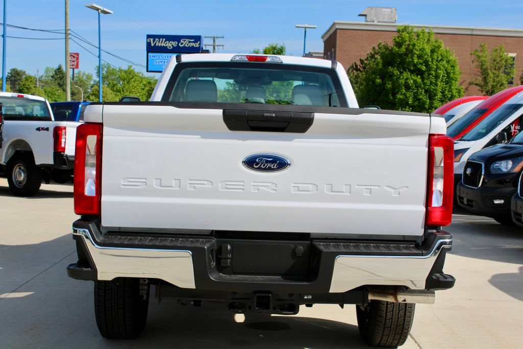 New 2026 Ford F350 XL w/ XL Chrome Package AWD/4WD image 28