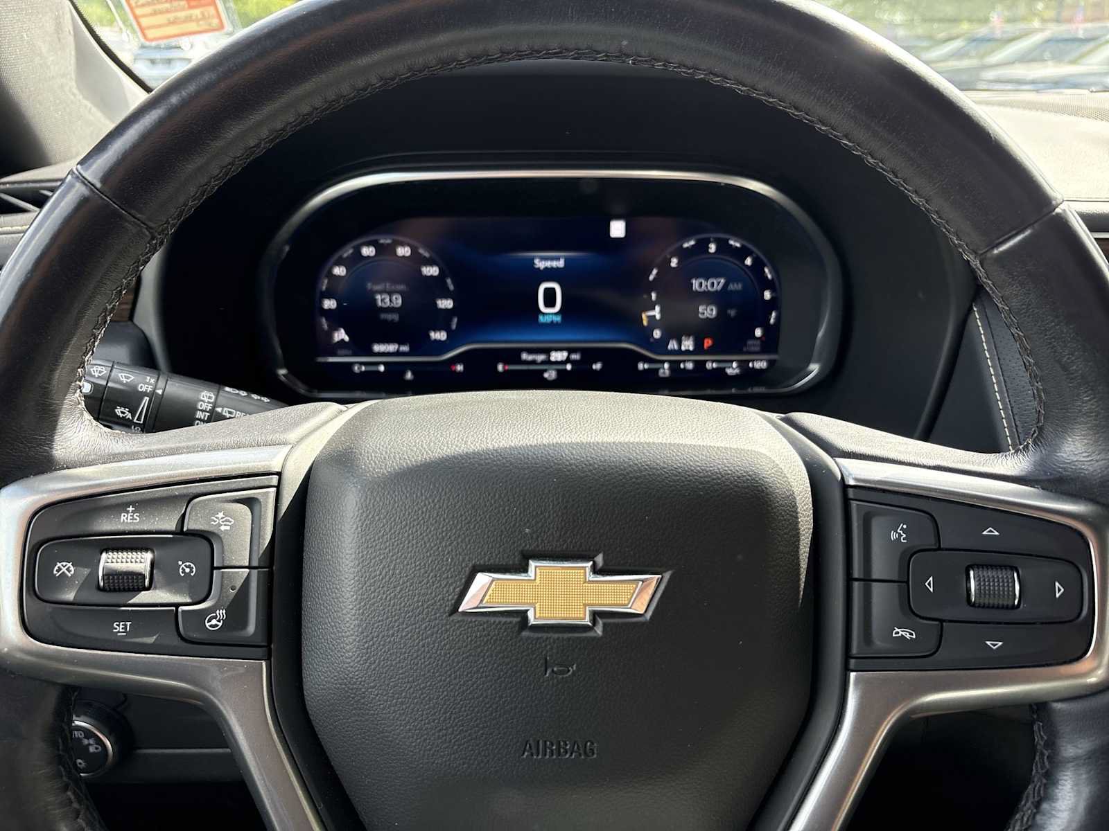 Used 2022 Chevrolet Suburban Premier AWD/4WD image 11