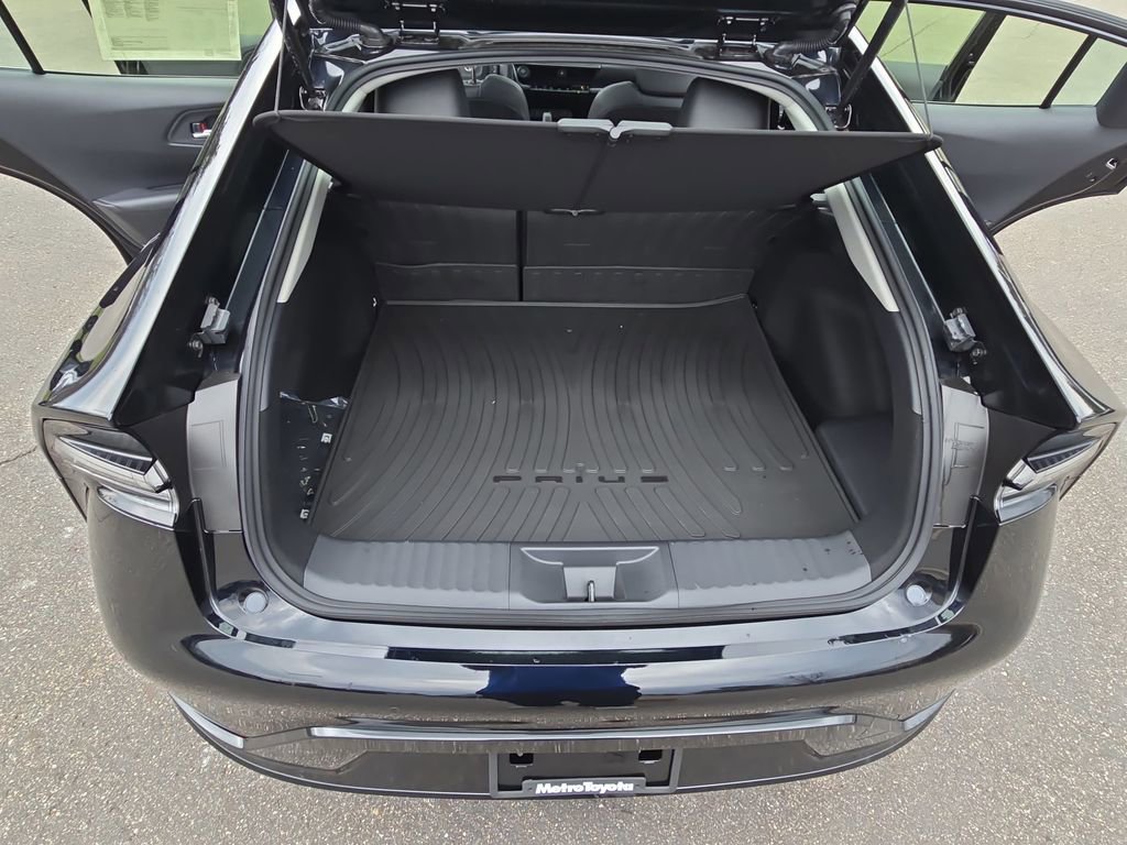 Used 2026 Toyota Prius Plug-In Hybrid image 15