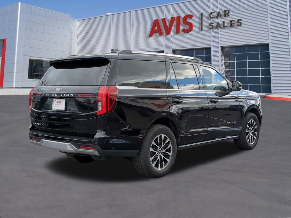 Used 2025 Ford Expedition Platinum image 6