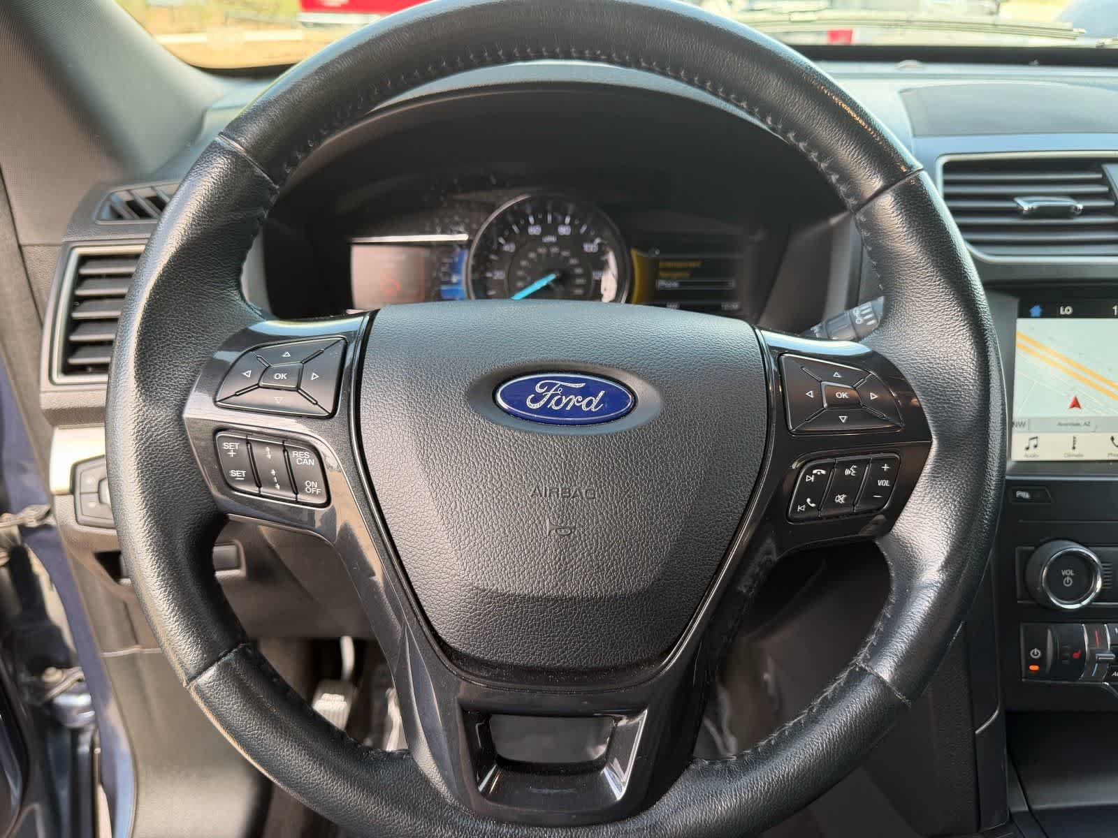 Used 2019 Ford Explorer XLT w/ Equipment Group 202A AWD/4WD image 11