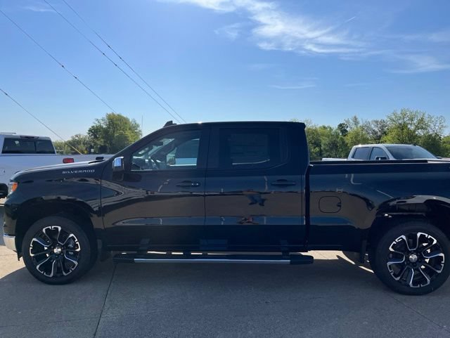 New 2026 Chevrolet Silverado 1500 LT w/ Leather Package AWD/4WD image 8