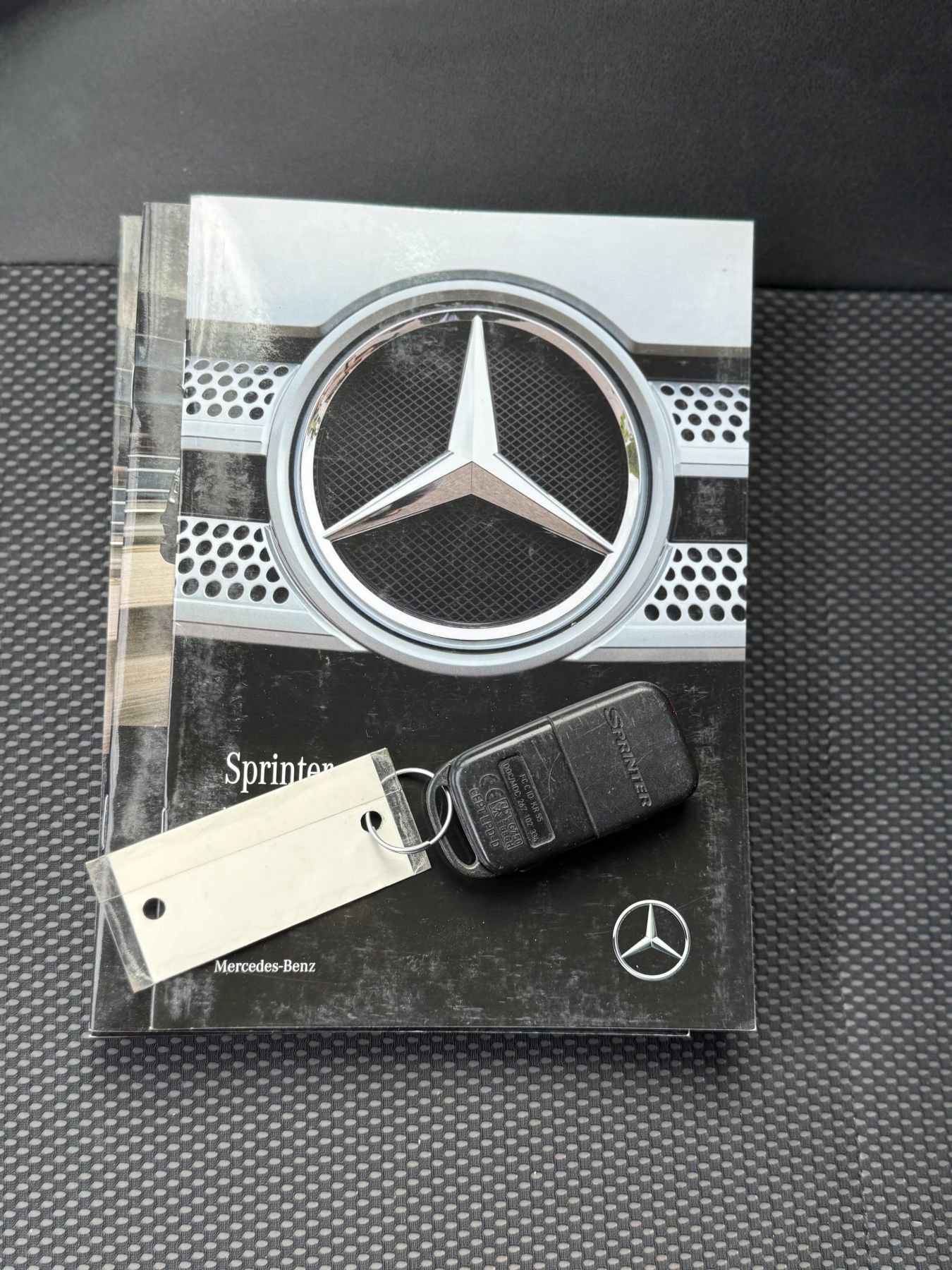 Used 2015 Mercedes-Benz Sprinter 2500 image 19