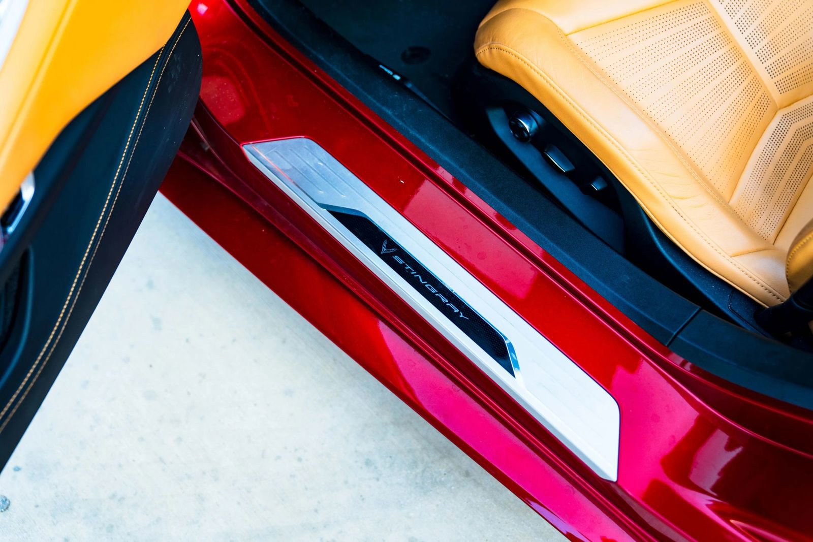 Used 2021 Chevrolet Corvette Stingray Premium Conv w/ Z51 Performance Package RWD image 29