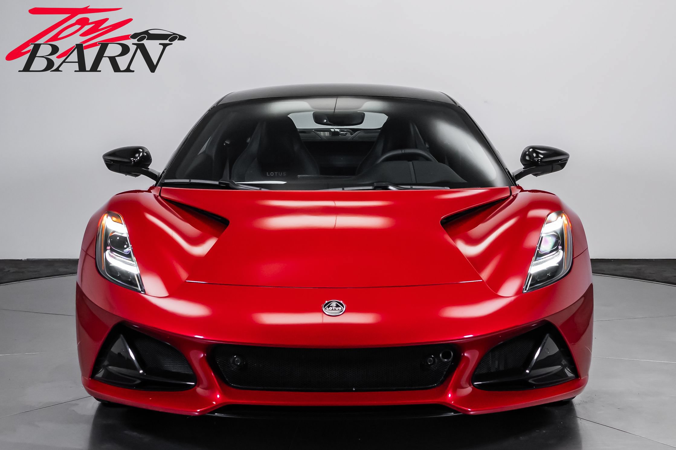 Used 2025 Lotus Emira RWD image 8
