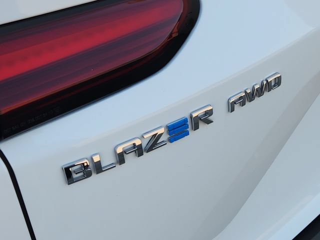 Used 2024 Chevrolet Blazer EV LT AWD/4WD image 8