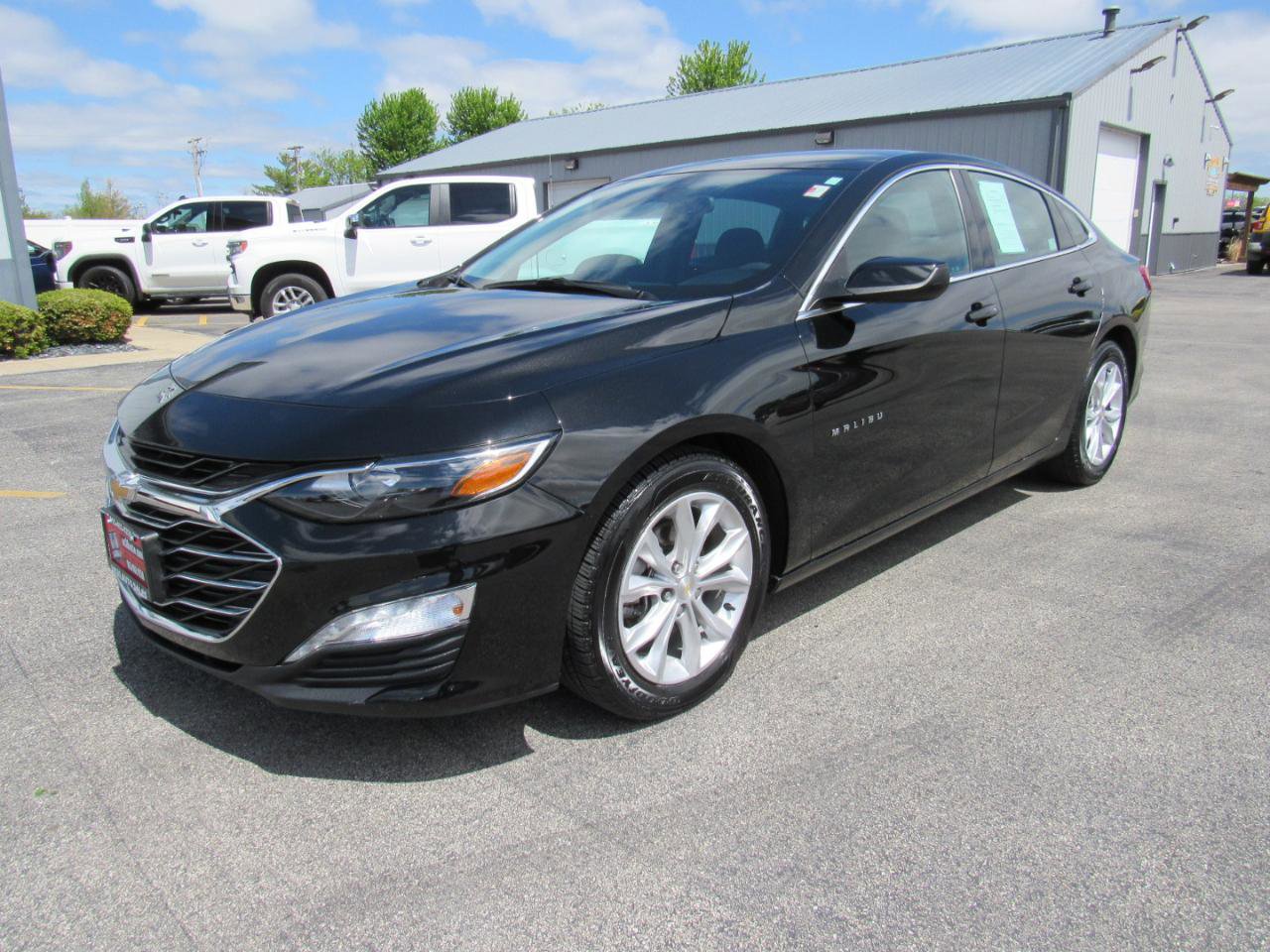 Used 2022 Chevrolet Malibu LT FWD image 1