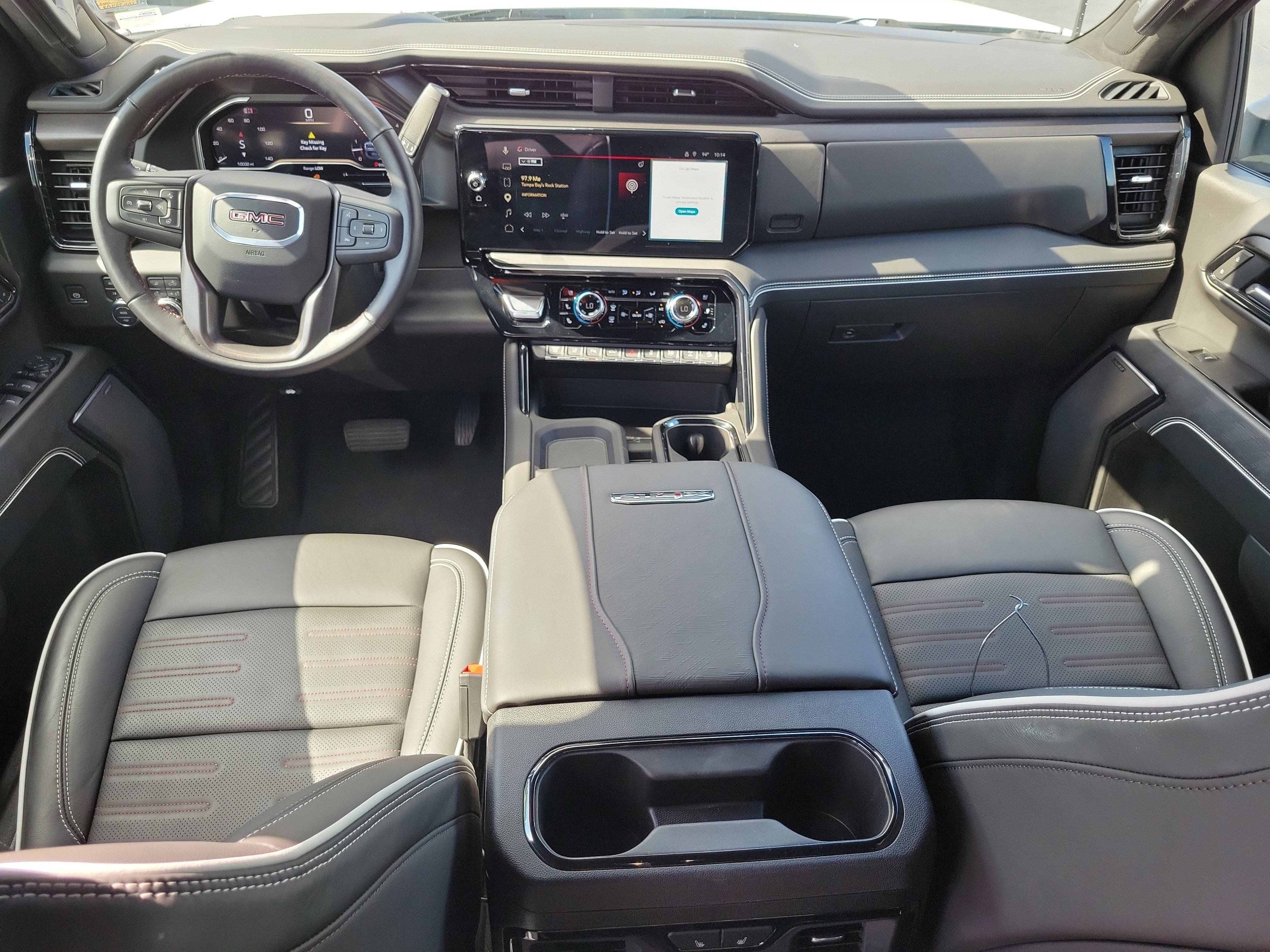 Used 2025 GMC Sierra 2500 AT4X AWD/4WD image 15