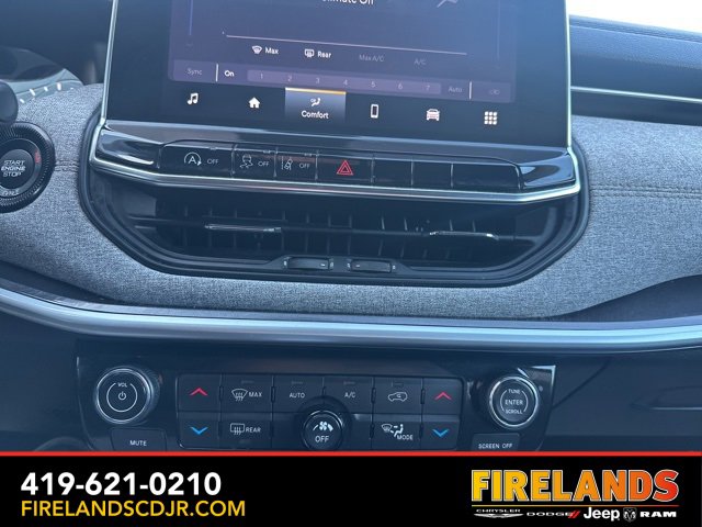 Used 2022 Jeep Compass Latitude image 30