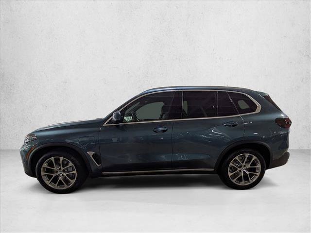 Used 2026 BMW X5 xDrive50e w/ Executive Package AWD/4WD image 9