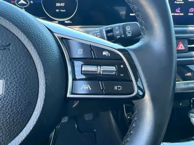 Certified 2025 Kia Seltos EX w/ EX Sunroof Package FWD image 16