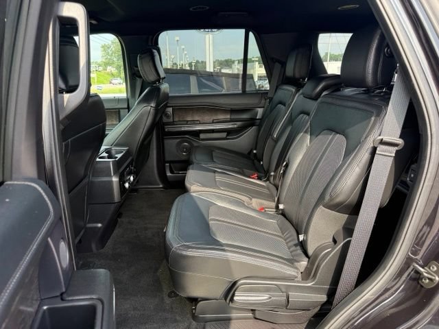 Used 2019 Ford Expedition Limited w/ Driver Assistance Package AWD/4WD image 17