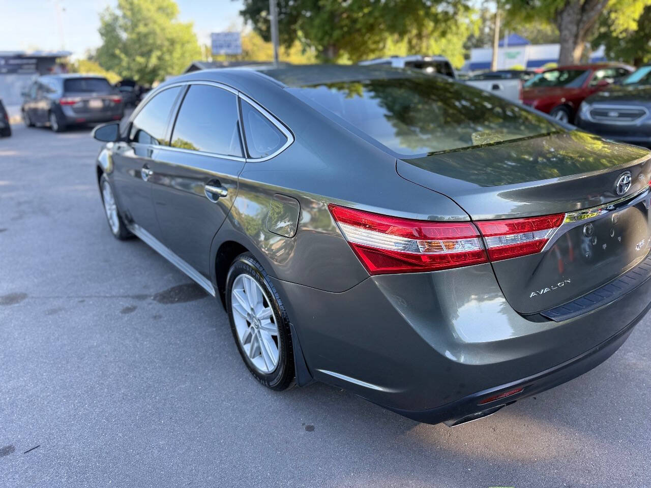 Used 2014 Toyota Avalon XLE Premium FWD image 7