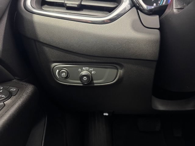 Used 2023 Chevrolet Equinox LT FWD image 16