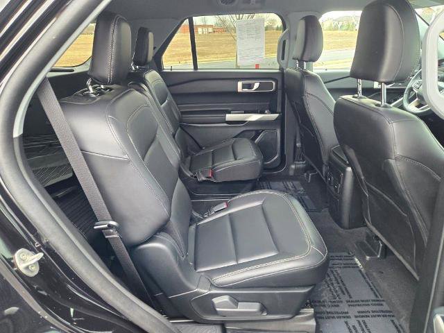 Certified 2023 Ford Explorer XLT w/ Equipment Group 202A AWD/4WD image 10